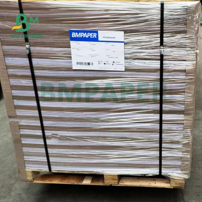 1.5mm 2mm laminou a placa rígida com um branco da cara boa rigidez de 1m x de 1.3m