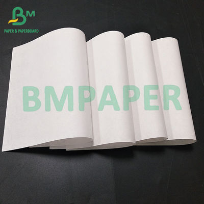 Papel branco sem madeira para livros e manuais