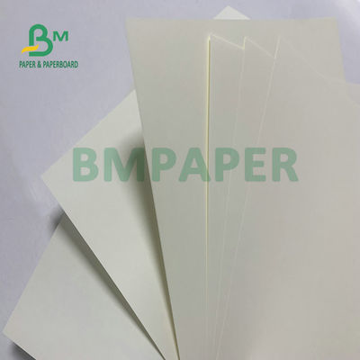 Cor de superfície lisa de papel sem revestimento do marfim de Woodfree 50g 60g da polpa alta