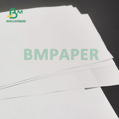 Livro Branco sem revestimento de 90gsm 100gsm Woodfree para o livro de exercício 685 x 990mm