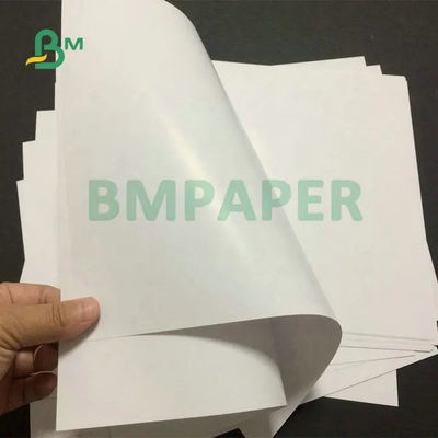 papel de seda do brilho de 100# 120#, branco lustroso tomado partido dobro do papel revestido do texto para a impressão deslocada