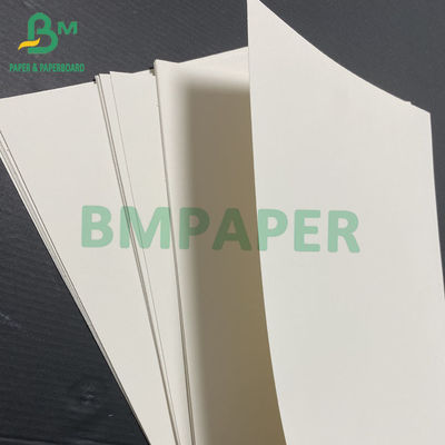 polpa branca de papel de seda 25&quot; 39&quot; do Virgin da tampa de 60lb 70lb 80lb 100lb C1S largura do rolo
