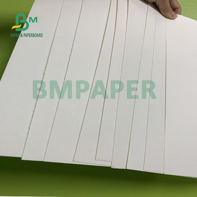 O bom dobro de dobramento da resistência tomou partido papel revestido para a bacia dos macarronetes