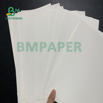 O bom dobro de dobramento da resistência tomou partido papel revestido para a bacia dos macarronetes