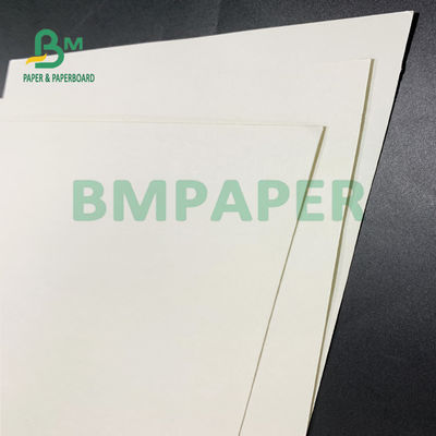 as folhas de papel absorventes de 700mm x de 1000mm super absorvem a superfície plana líquida