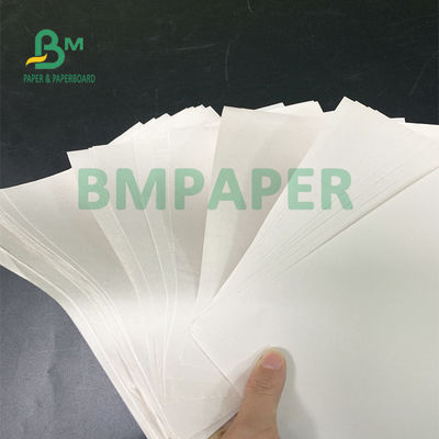 resistência de alta temperatura do papel liso do papel de jornal 45gsm para o desenho da roupa