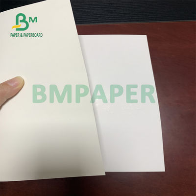 resistência de dobramento contínua 700mm x 1000mm do cartão de 210gsm 230gsm C1S