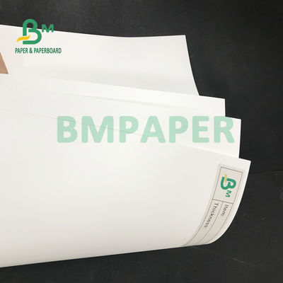 Resistência de rasgo Rich Mineral Paper 100um 120um 140um para panfletos