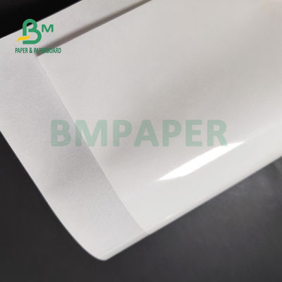 Etiqueta adesiva branca lustrosa 75gsm de papel 80gsm para o revestimento moldado lateral do supermercado um