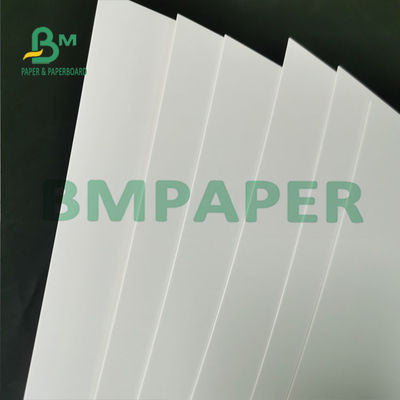 Um produto comestível impermeável 295g da folha revestida branca lateral do rolo do papel do congelador para o pão