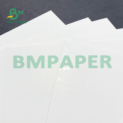 Um lado revestiu a espessura alta do papel de placa branca para os cosméticos que embalam o ODM do OEM
