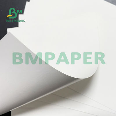 Um lado revestiu a espessura alta do papel de placa branca para os cosméticos que embalam o ODM do OEM