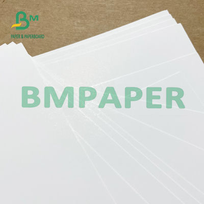 o lado 270g um revestiu o papel para a dobradura afastada da caixa do empacotamento de alimento resistente