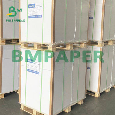 o lado 270g um revestiu o papel para a dobradura afastada da caixa do empacotamento de alimento resistente