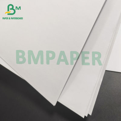 Fora do livro maioria alto branco 65gsm de papel para a ficção proteja mesmo sem revestimento