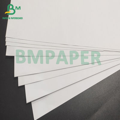Fora do livro maioria alto branco 65gsm de papel para a ficção proteja mesmo sem revestimento