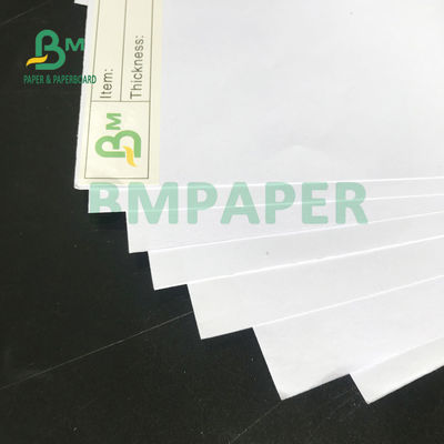 Papel deslocado branco super 140gsm 160gsm de Woodfree bom nivelamento de 635mm x de 914mm