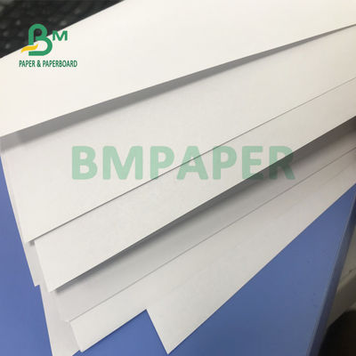 o texto da polpa de 53gsm 60gsm Recucled deslocou o papel de impressão para cadernos