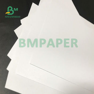 o texto da polpa de 53gsm 60gsm Recucled deslocou o papel de impressão para cadernos