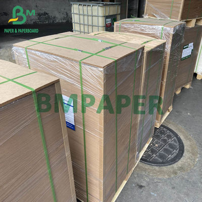 Folhas de grande resistência 80gsm 90gsm do papel de embalagem de Brown escuro para o saco da entrega