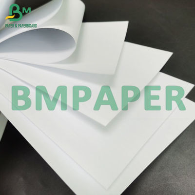 papel bond branco sem revestimento do texto de 60# 70# 80# 100#LB Woodfree para a escrita da impressão deslocada e do livro em 50gsm a 300gsm