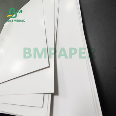 tampa revestida de papel lustrosa do brilho de 70# 90# C2S para o compartimento 13&quot; x 19&quot; brancura alta