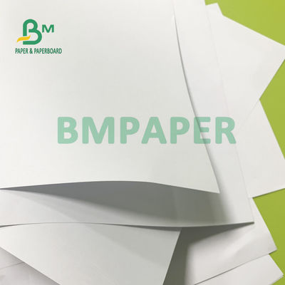 Impressão de livros em papel branco sem revestimento UWF de 100 gr