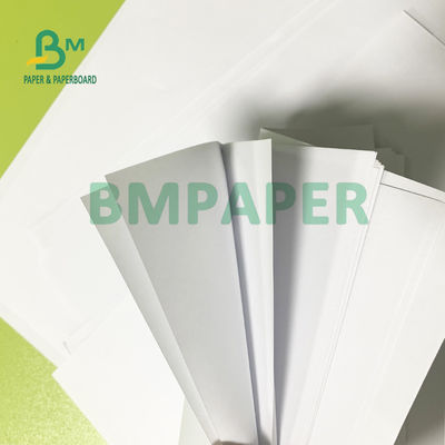 Impressão de livros em papel branco sem revestimento UWF de 100 gr