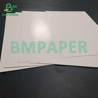 Papel anti-transparência com alta rigidez Papel revestido com núcleo preto e núcleo azul C2S