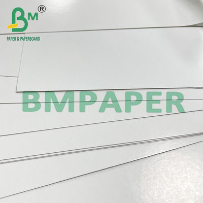 280 g 290 g 300 g Papel de poker preto com núcleo branco 63 x 88 cm Para cartas de jogo