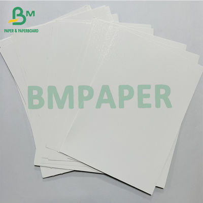 170 gm Papel revestido branco com excelente efeito de impressão