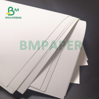 Papel de PP impermeável de polipropileno sintético de 130um mate para cartaz de 24cm x 58cm