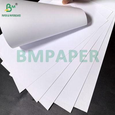 Papel sem madeira de alta brancura não revestido para fabricação de livros didáticos