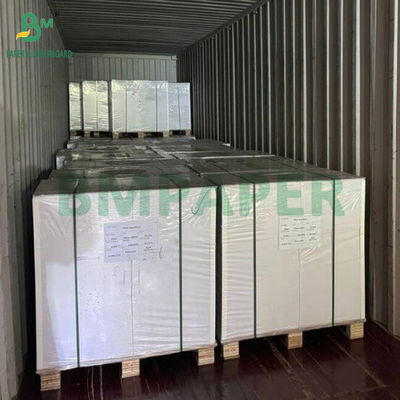 Resistente à gordura 350 g + 20 g Cartão de 70 x 100 cm revestido em PE fosco marrom