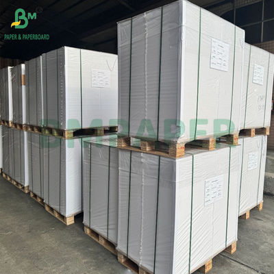 Papel de arte revestido com C2S de alta branqueza 250GSM Folhas de papel de cobertura brilhante