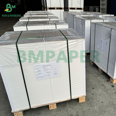 Papel de arte revestido com C2S de alta branqueza 250GSM Folhas de papel de cobertura brilhante