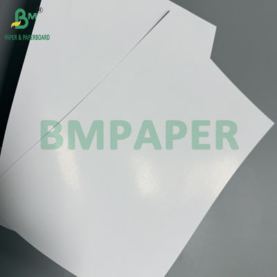 Papel de arte revestido com C2S de alta branqueza 250GSM Folhas de papel de cobertura brilhante