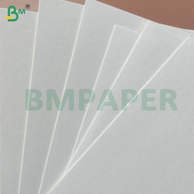 Folhas de papel absorvente de água de celulose de madeira 100% Super Branco para Hangtag