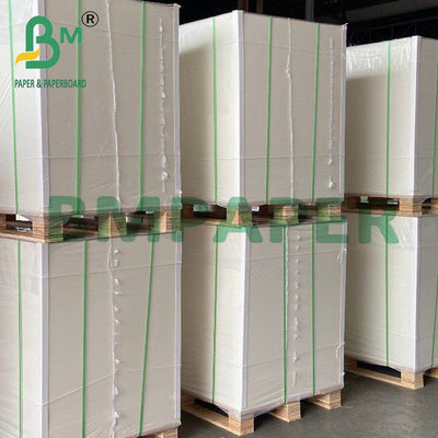 Papel absorvente branco de 2 mm de altura sem revestimento Cartão de superfície lisa 70 * 100cm