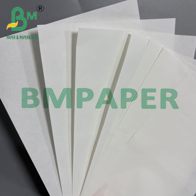 30 g de papel branco à prova de gordura, de madeira virgem, de celulose de qualidade alimentar