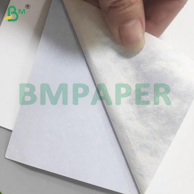 310GSM Folhas de papel de cartão de jogo revestidas de dois lados com núcleo negro