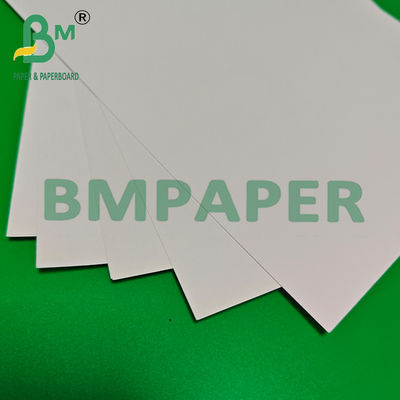 Papel branco resistente à humidade de 68gm para etiquetas de garrafas de vinho e cerveja