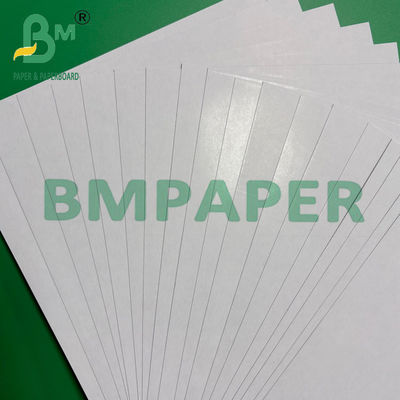 300 gm Folhas de papel de núcleo azul revestidas por dois lados de papelão de jogo