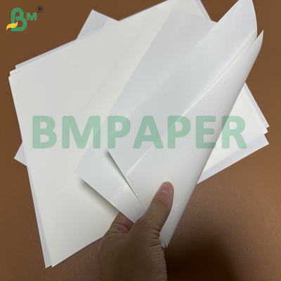 Largura de 61cm Papel de alta resistência à umidade de 68gsm 70gsm para rótulos de garrafas de bebida