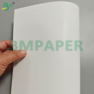 Folhas de papel para cartas de jogar de 330 g/m² com núcleo preto e revestimento duplo