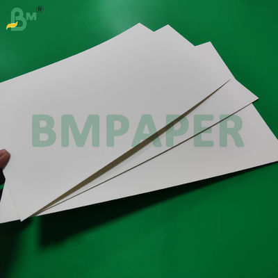 Papel Kraft Impermeável 300g + 18g PE para Saladeiras 880mm 975mm