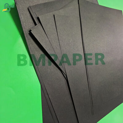 80gm 90gm Roll de papel Kraft preto para embrulho de flores 48 polegadas x 100 pés