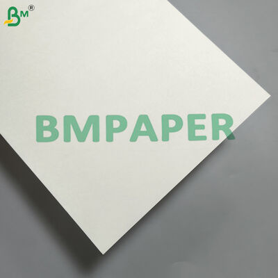 Papelão branco revestido com PE, com alta resistência ao óleo e à graxa