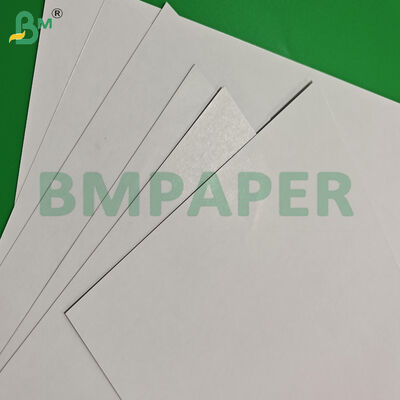 Cartões de papelão com núcleo preto brilhante branco revestido em ambos os lados de 280gsm