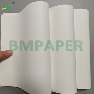 Rolos de papel Kraft branco de alta resistência 120gsm para sacolas de compras